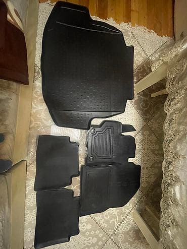 Avtomobil üçün ayaqaltı, Yeni, Rezin, Toyota 2022, Ünvandan götürmə