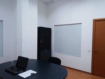 в аренду офис: 28may metrosuna yaxın yol kənarı bizness Hause mərkəzin icinə 5-ci — 6