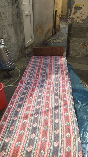 раскладушка с матрасом: Б/у, Раскладушка с матрасом — 3