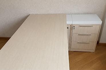 Ofis üçün L‑şəkilli iş masası və saxlama bloku - Rəng/tekstura: açıq — 4