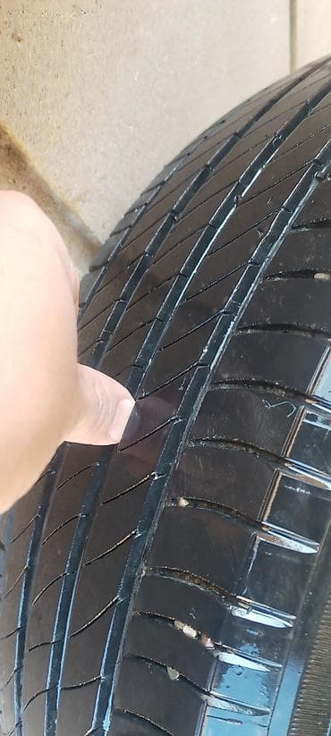 Шины: Шина Michelin 225 / 65 / R 17 — 4
