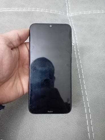 Məhsul: Xiaomi Redmi smartfon Xüsusiyyətlər: - Ekran: Tam ekran