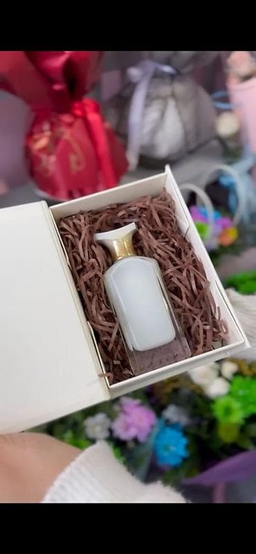 Kosmetika: Hədiyyəlik ətir qutusu seti 8 marta özəl yeni hazırlanmış 2gün — 4