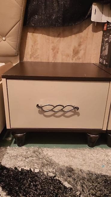 asilqan: İkinəfərlik çarpayı — 2