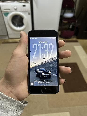 iphone 7 ikinci el: IPhone SE 2020, 64 GB, Qara, Barmaq izi — 6