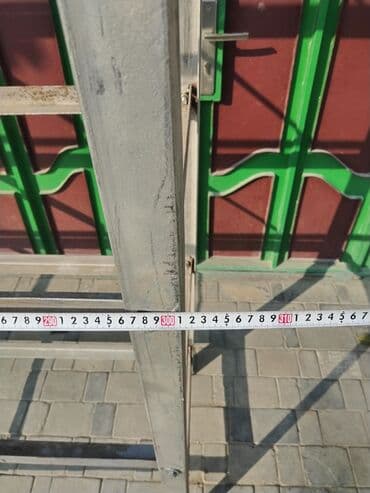 Manekenlər: Metal rəf karkası Ölçülər: - Uzunluq: 300 sm - Hündürlük: 275 sm - — 5