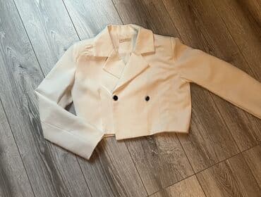 59azn alinib butikden 1defe geyinilib. L razmer yazilsada M,S. de