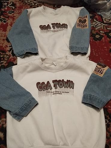 Uşaq svitşortu – “CGA TOWN” dizaynı - Model: Ağ svitşort, mavi cins