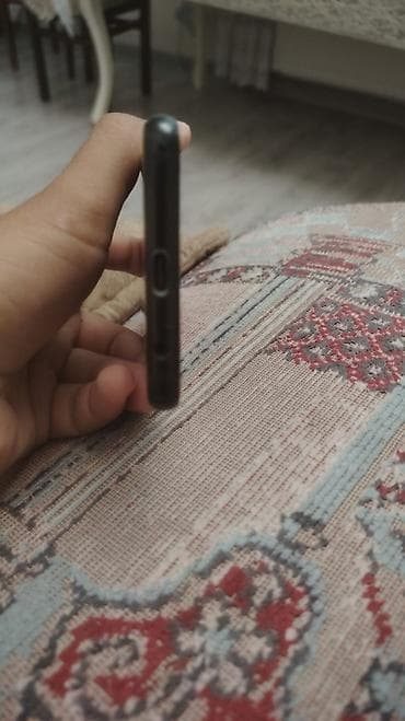 dubai version iphone: Samsung Galaxy A8 2018, 32 GB, rəng - Qara, Barmaq izi, Face ID — 2