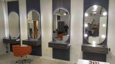 qapılar ikinci el: İşlənmiş, Saş kəsimi üçün masa, Güzgülü — 3