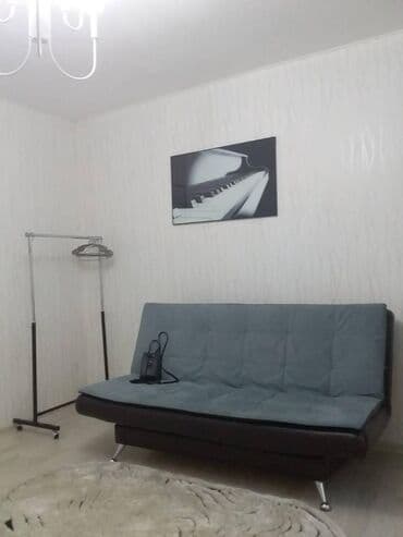 azadliqda kiraye evler 2023: Tarqovuda, İçəri şəhər metrosu yaxınlığında, 2 mərtəbəli binanın 2-ci — 4