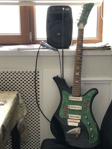 səs yazmaq üçün qurğu: Elektron gitara, Ünvandan götürmə — 1