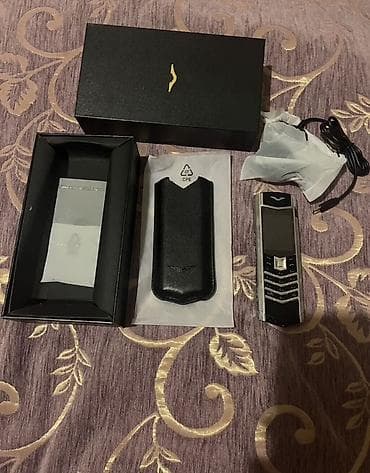 Foto və videokameralar: Vertu Signature Touch, İki sim kartlı — 1