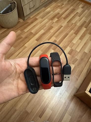 Xiaomi Mi Band 4 fitnes breykleti və aksesuar dəsti Məhsulun tərkibi lalafo.az -da Xiaomi Mi Band 4 fitnes breykleti və aksesuar dəsti Məhsulun tərkibi