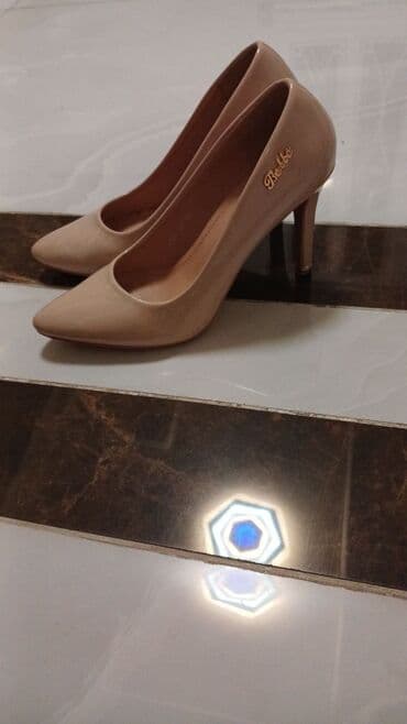 tibbi ayaqqabilar: Tuflilər, Ölçü: 37, rəng - Bej, İşlənmiş — 1