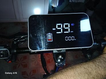 elektirikli mapet: Güclü elektrik skuter - Geniş, parlaq LED displey: sürət (km/s) — 1