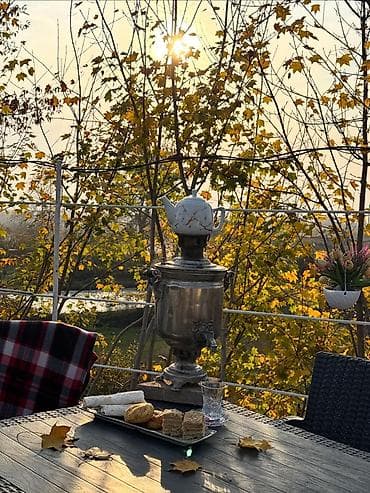 Həyət evləri və villalar: Kirayə üçün taxta interyerli A‑frame tipli rahat dağ koteci - — 10