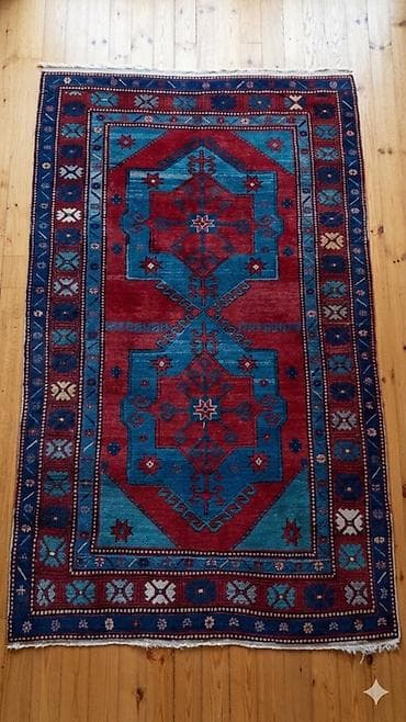 gules doseyi: Qafqaz üslublu əl xalçası - Naxış: Mərkəzdə iki böyük həndəsi — 1