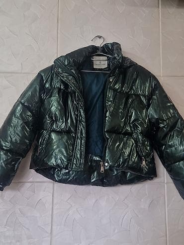 Moncler, L