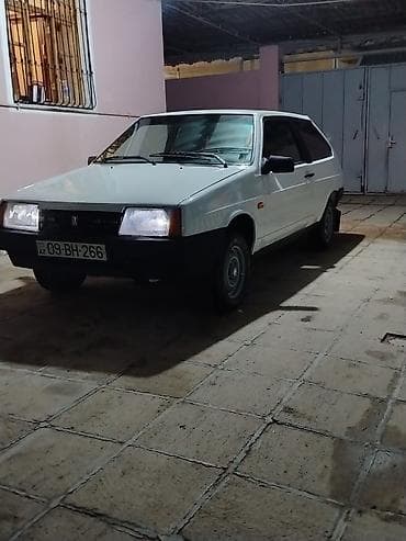 depazit masin: Model: Lada Samara (VAZ 2108) hatchback, 3 qapı Rəng: ağ Yanacaq — 1