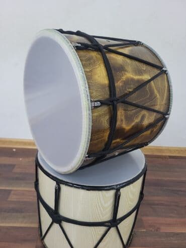 Zərb alətləri: Salam Alət satılır öz şəxsi alətimdi super səslənməsi var 33 dm — 2