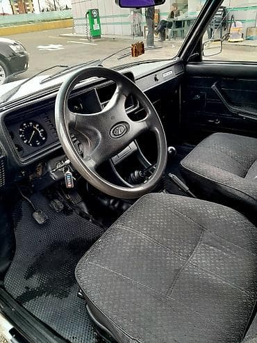 toyota land cruser: VAZ (LADA) 2107: 1.6 l | 2008 il 41 km Sedan — 3