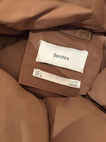 kişilər üçün demisezon steqan gödəkçələr: Puxovik kurtka, Bershka, L — 4