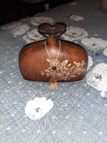 kala gul: Guldan dekor. 50 manat — 1