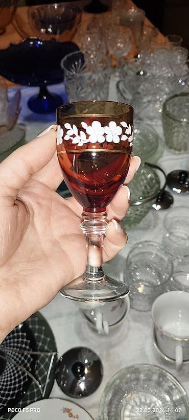 araq sekilleri: Qədəhlər, rəng - Bənövşəyi, Şüşə — 5