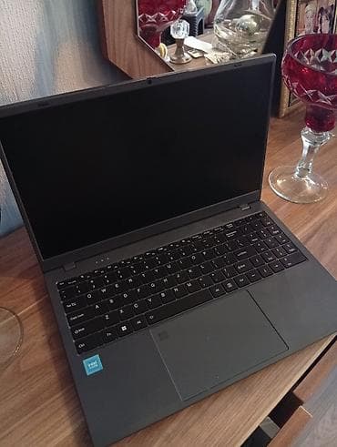 Video oyunlar və konsollar: 8 Ay isdifade olunub Çox Az işlənib Ancaq filmlər izlənilib.ideal — 4