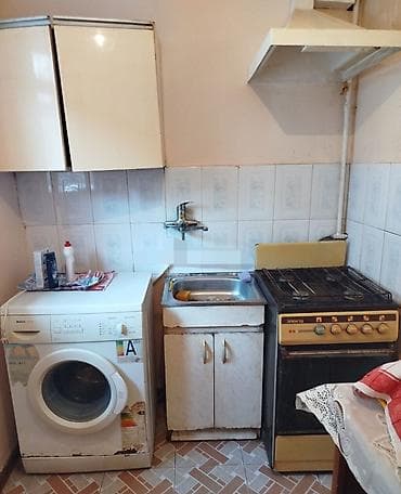 kirayə bina evi: Bayil da Xruşov layihəli evdir,rahat lokasiyada yerləşir,əsas yoldan — 3