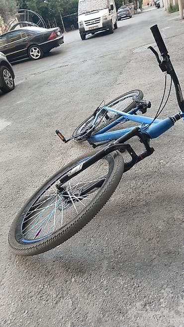 Dağ velosipedi – mavi rəng - Çərçivə: hardtail, yüngül metal — 2