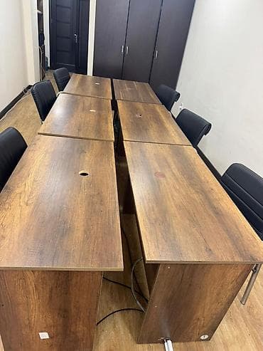 ofisde islenib: Ofis üçün işçi masaları, stullar dəsti və şkaf Təkdə satılır və — 9