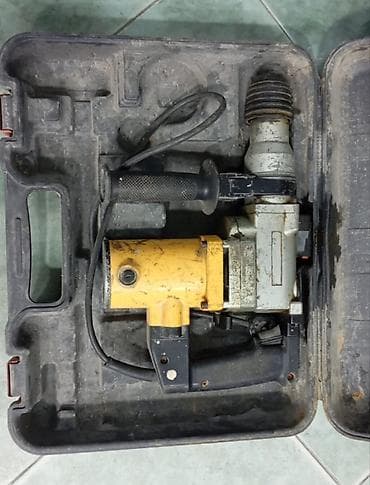 Elektrik perforator dəsti perfarotor işlək vəziyyətdədi.adinoçka