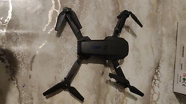 телефон fly q200i swivel: E88 Drone – qatlanan korpuslu, Xüsusiyyətlər: - Kompakt, qatlanan — 2