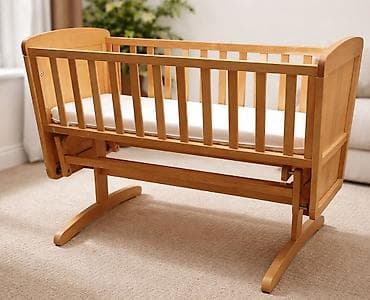 2ci əl kuşetka: Oğlan və qız üçün, İşlənmiş, Dördbucaq, Beşik, Matras ilə, Yellənmə mexanizm ilə — 2