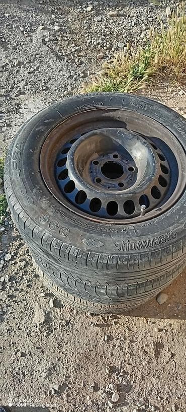 toyota aur: Disk təkər 195 / 65 / R 15 — 1