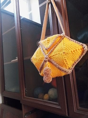 Çantalar: Əl işı toxunma çanta - Model: kvadrat motivli, bükmə konstruksiyalı — 2