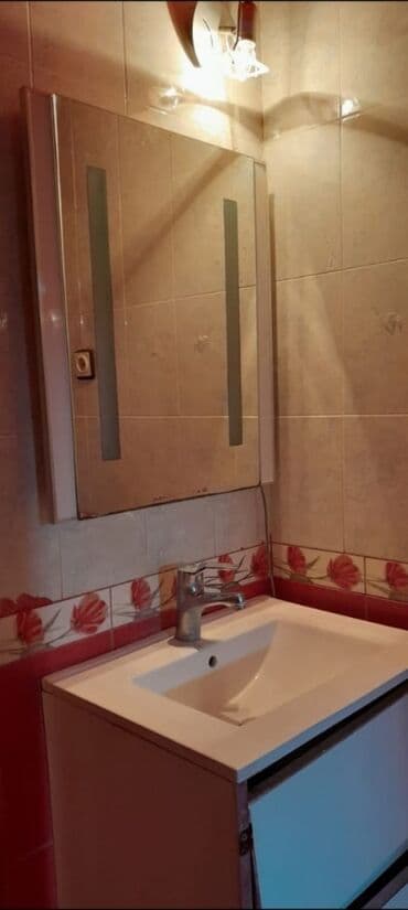 kirayə ev aylıq: Gənclik metrosuna yaxın, Kral şadlıq evinin yanı,Həsən Əliyev 70 — 3