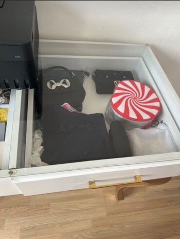 raskladuska ikinci əl: İşlənmiş, Açılan, Şüşə, Dördbucaq masa — 4