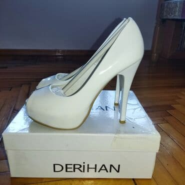 белые туфли новые: Туфли, Размер: 37, цвет - Белый, Б/у — 2