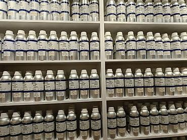 naftalan yağı satışı: Ətir Yağları Topdan və Pərakəndə satış — 2