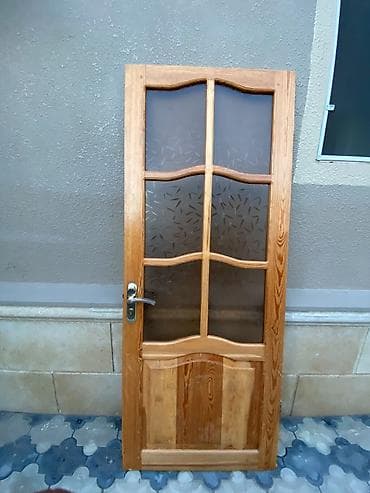 heyet qapi: Taxta şüşəli daxili qapı - Material: təbii ağac karkas, laklı səth - — 1