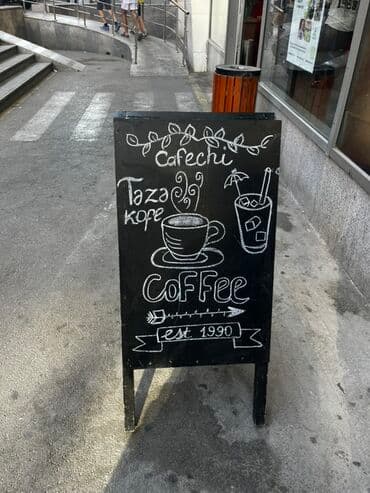 Вода: Taxta Reklam löhvesi. Tebaşirle yazıb silmek olur. Yaxşı veziyetdedir — 2