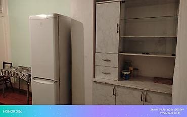 ev menzil: Kirayə üçün tam mebellı 2 otaqlı mənzil - Geniş qonaq otağı: divan — 7