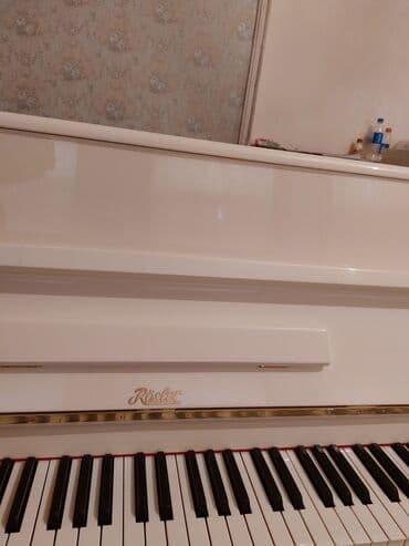 piano dersleri baki: Pianino RÖSLER Cexiya stehsalı. İdeal vəziyyədə. Cadrılma və köklənmə — 2