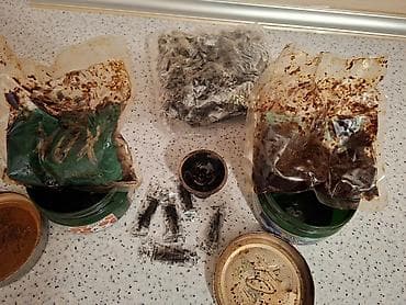 gəlyan: Qəlyan tütünü və aksesuar seti. Tütün biraz istifadə edilib, qoxular — 4