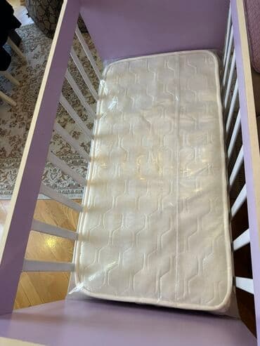 oglan ucun hediyeler: Oğlan və qız üçün, İşlənmiş, Dördbucaq, Beşik, Dəstsiz, Matras ilə, Yellənmə mexanizm ilə — 3