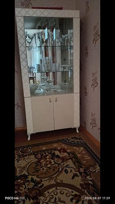 Оборудование для магазинов: Стеклянная витрина-шкаф, Б/у, Самовывоз — 5