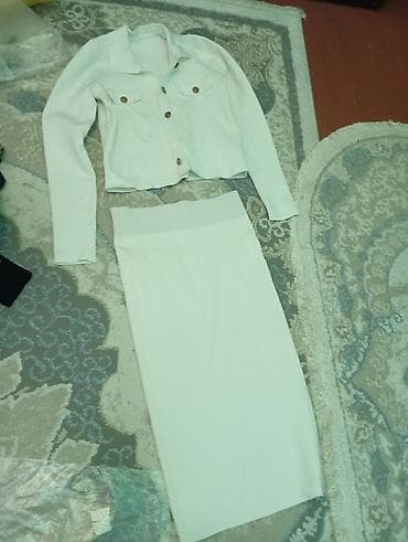 desd paltarlar: Qadın geyim dəsti və yüngül qışlıq gödəkçə ünvan Əmircan 1) Qadın — 3